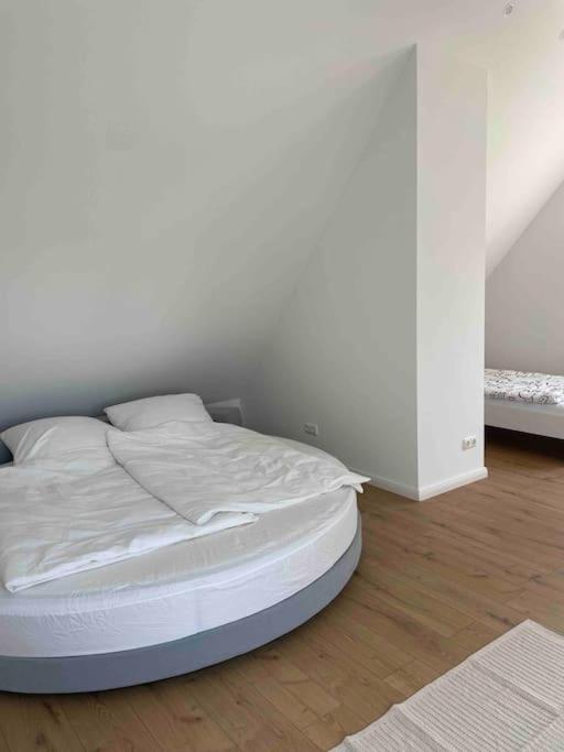 Appartement Messe- Augsburg- Legoland Guenzburg - 6 Personen à Zusmarshausen Extérieur photo